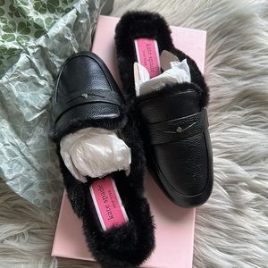 Kate spade Caelyn mini Pebble leather blk size 6.5B. Smoke and pet free home